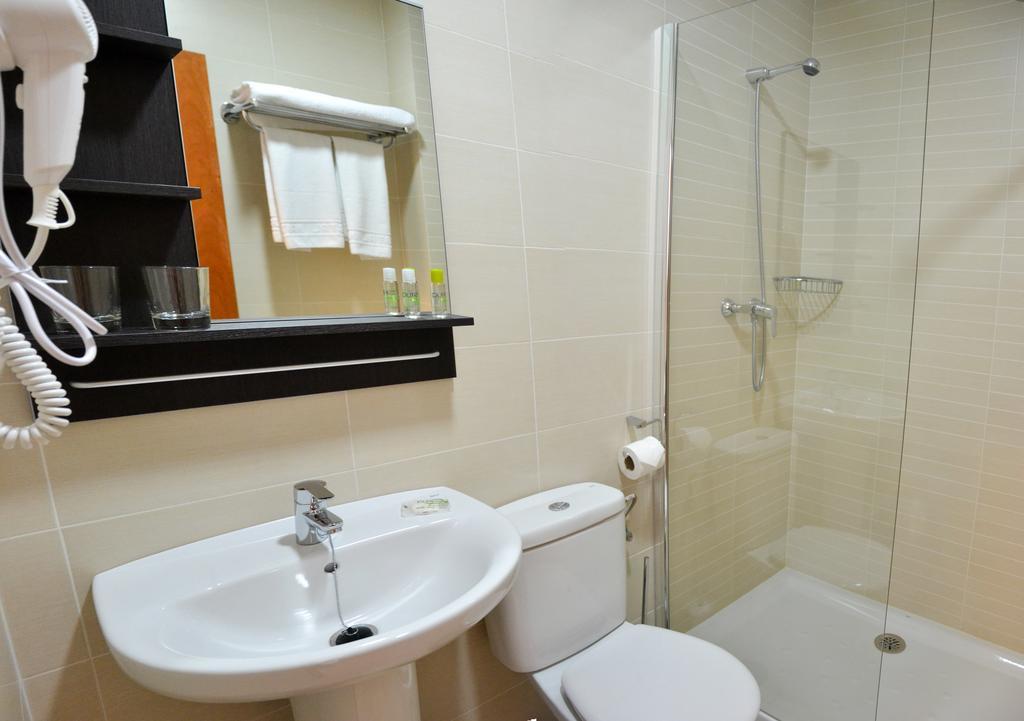 Apartamentos Dos Olivos Benalmádena Habitación foto